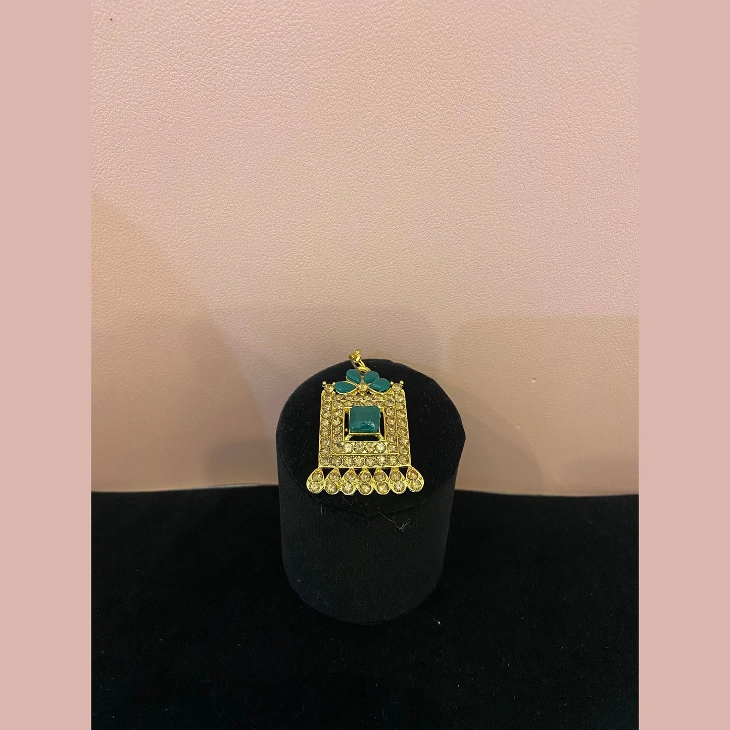 Green Emerald Stone Choker Necklace Set with Earrings & Maang Tikka