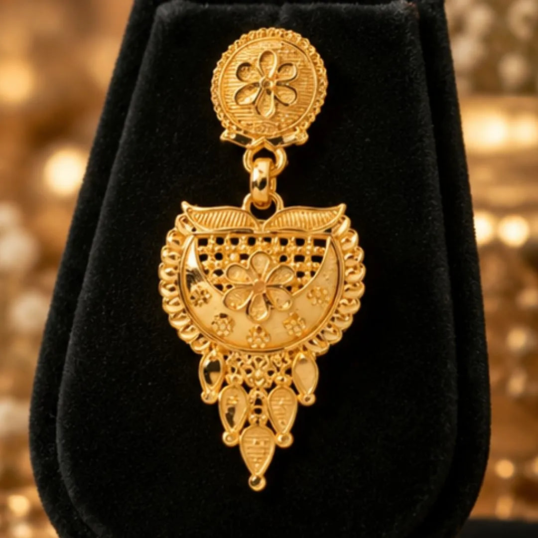 Traditional Gold-Tone Bridal Necklace Set