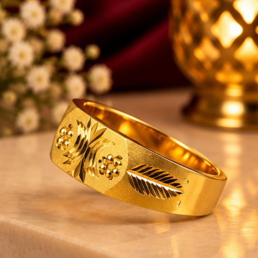 Men’s Gold-Tone Floral Engraved Band Ring
