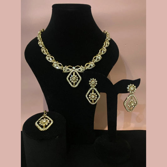Vintage Gold Tone Necklace Set with Earrings & Maang Tikka
