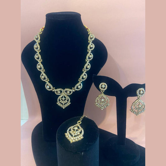 Gold Tone Necklace Set with Earrings & Maang Tikka