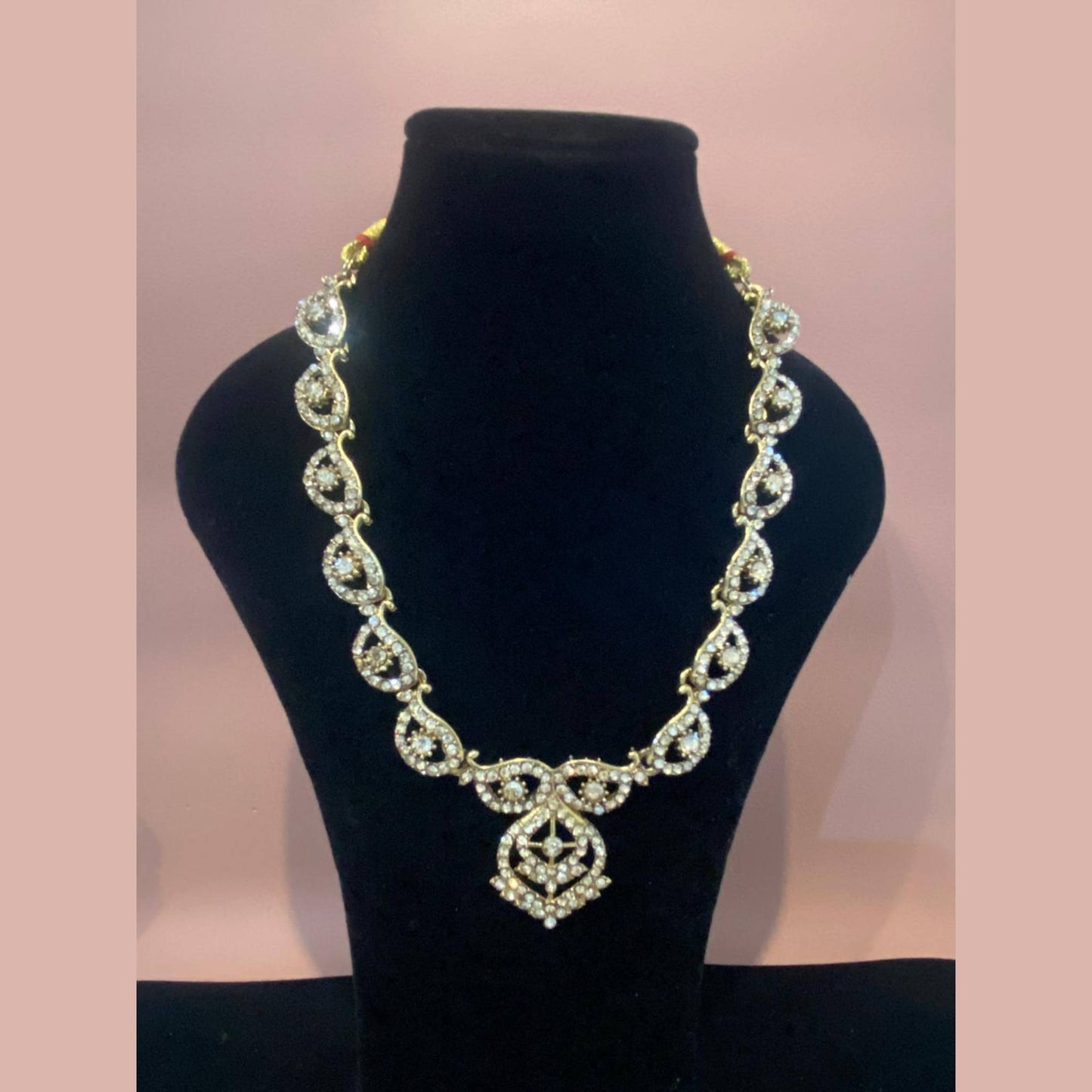 Gold Tone Necklace Set with Earrings & Maang Tikka