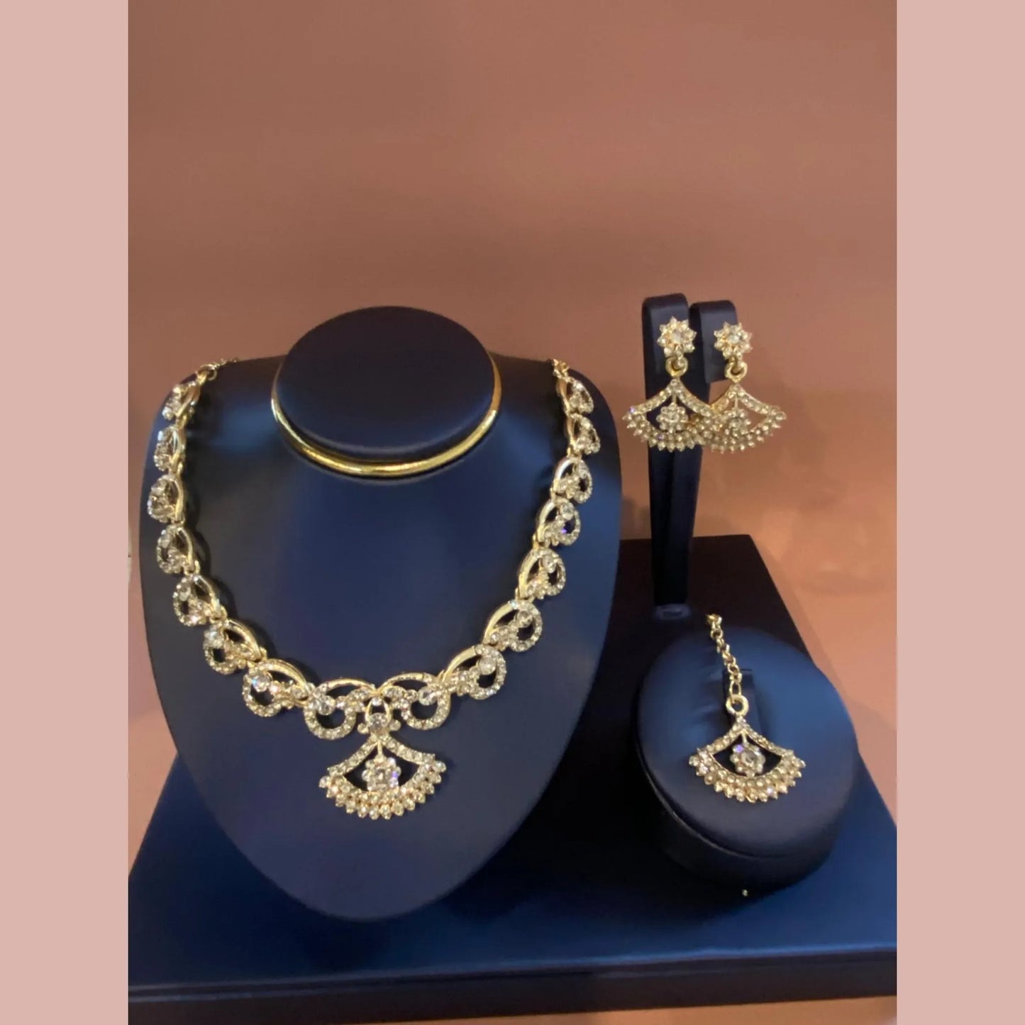 Stone Necklace Set with Earrings & Maang Tikka – Gold & Silver Options