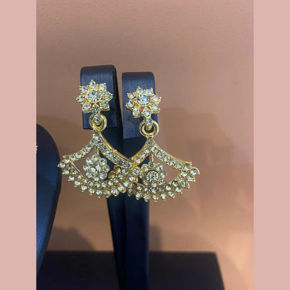 Stone Necklace Set with Earrings & Maang Tikka – Gold & Silver Options