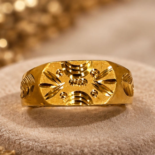 Men’s Gold-Tone Geometric Engraved Band Ring