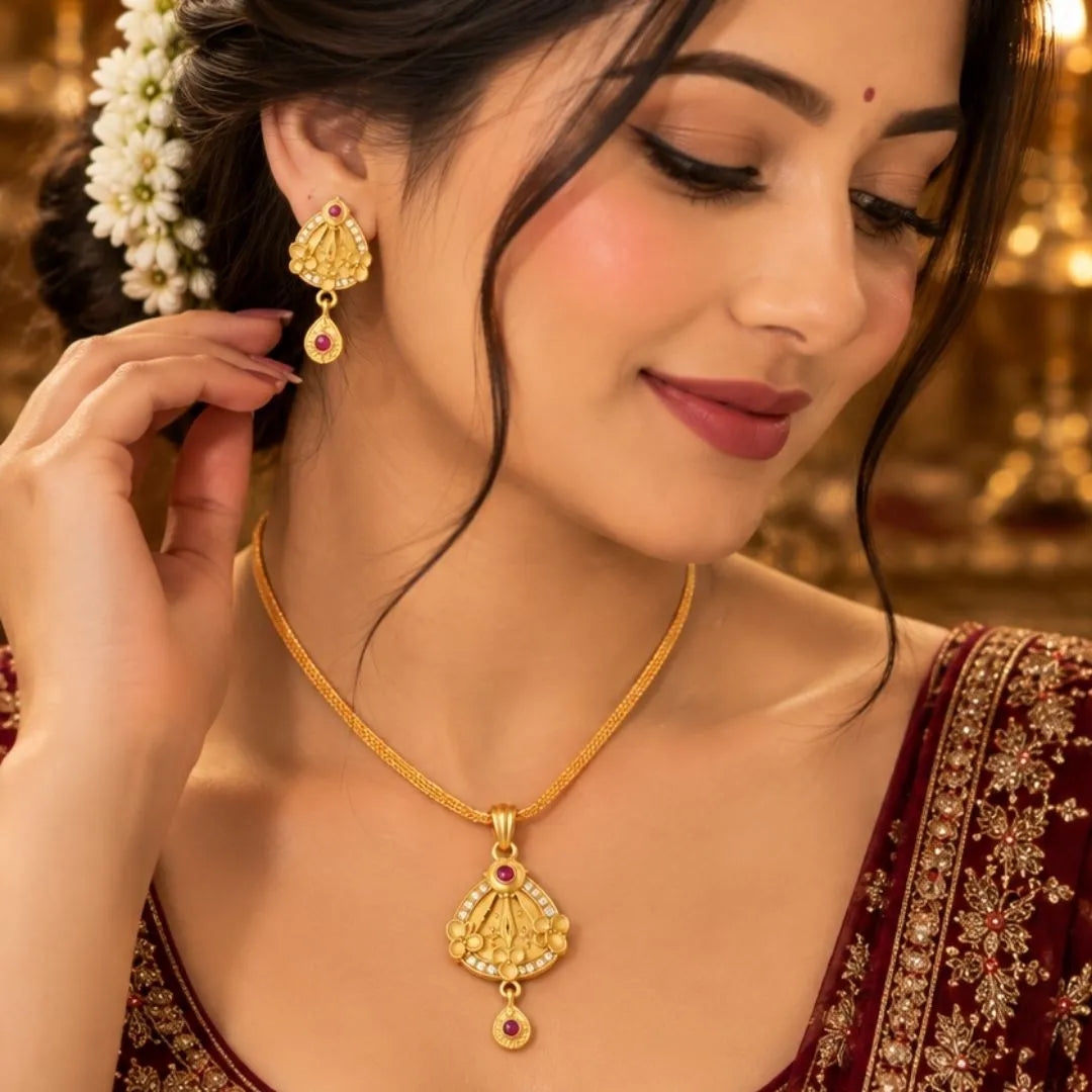 Gold Floral Teardrop Pendant Chain & Earrings Set