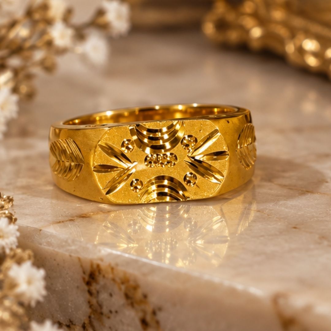 Men’s Gold-Tone Geometric Engraved Band Ring