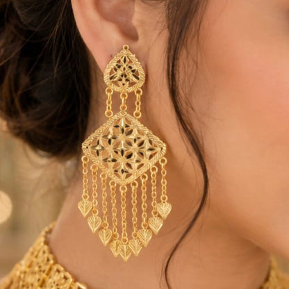 Gold-Tone Fringe Choker Set with Maang Tikka