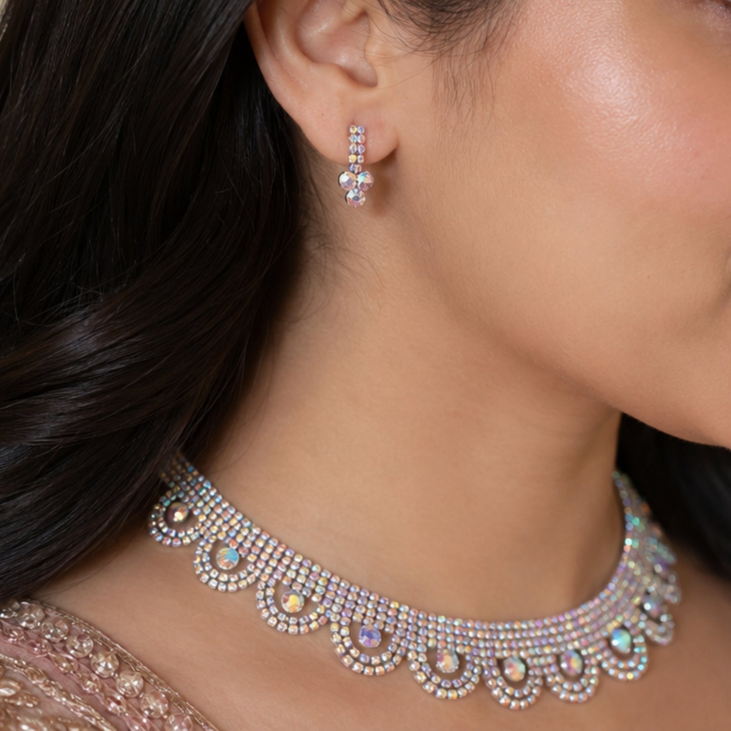 Stone necklace with drop earrings