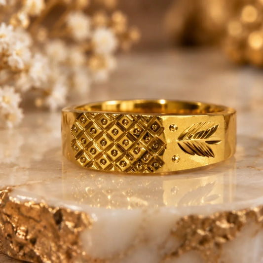 Men’s Gold-Tone Diamond Pattern & Leaf Engraved Band Ring