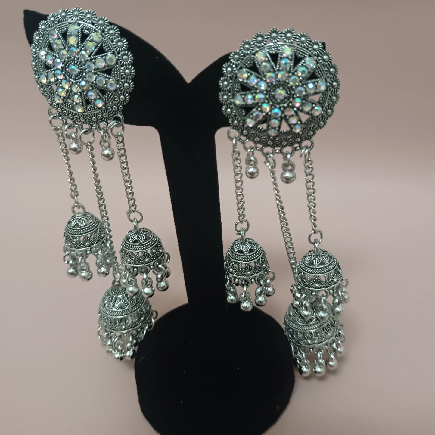 Gold / silver stones and pearls earrings