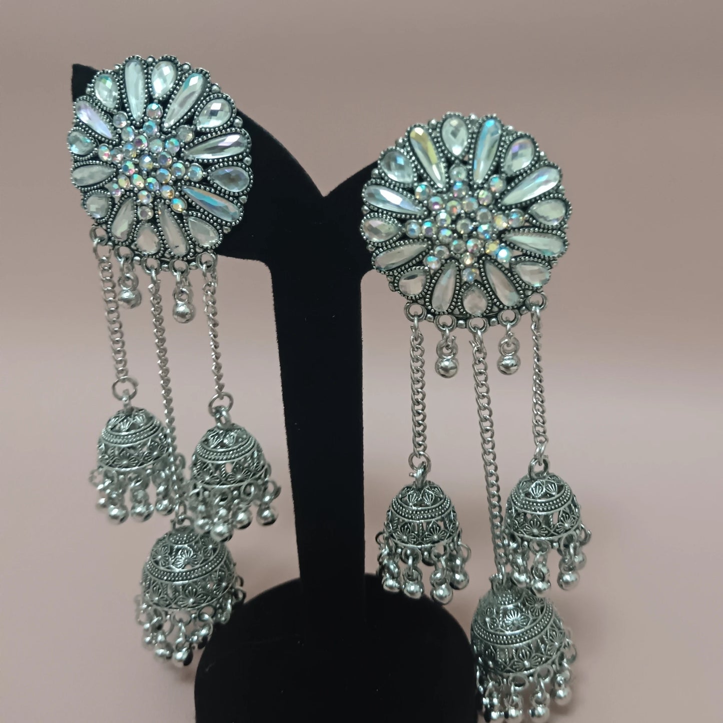 Gold / silver stones and pearls earrings