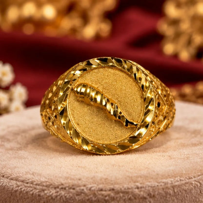 Men’s Gold-Tone Oval Statement Ring with Textured Detailing