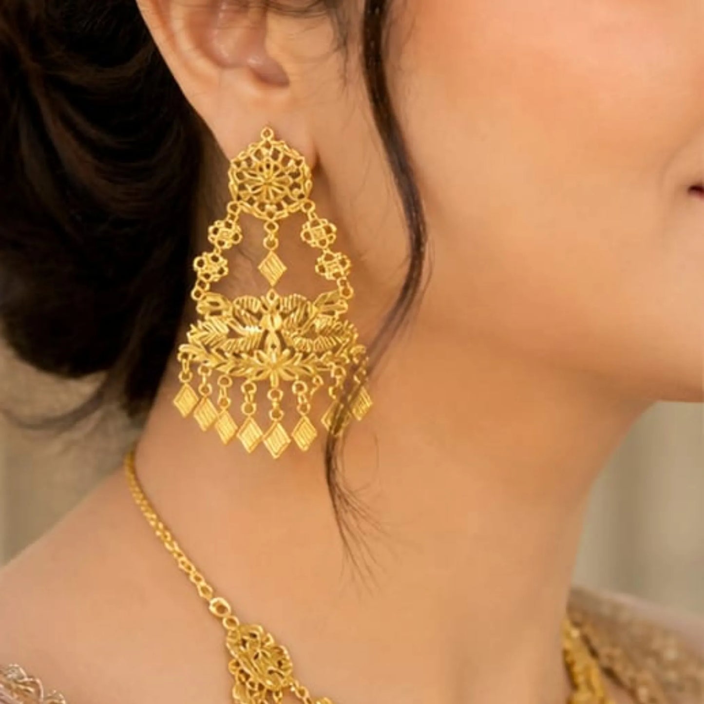 Majestic Gold Filigree Statement Set with Large Earrings