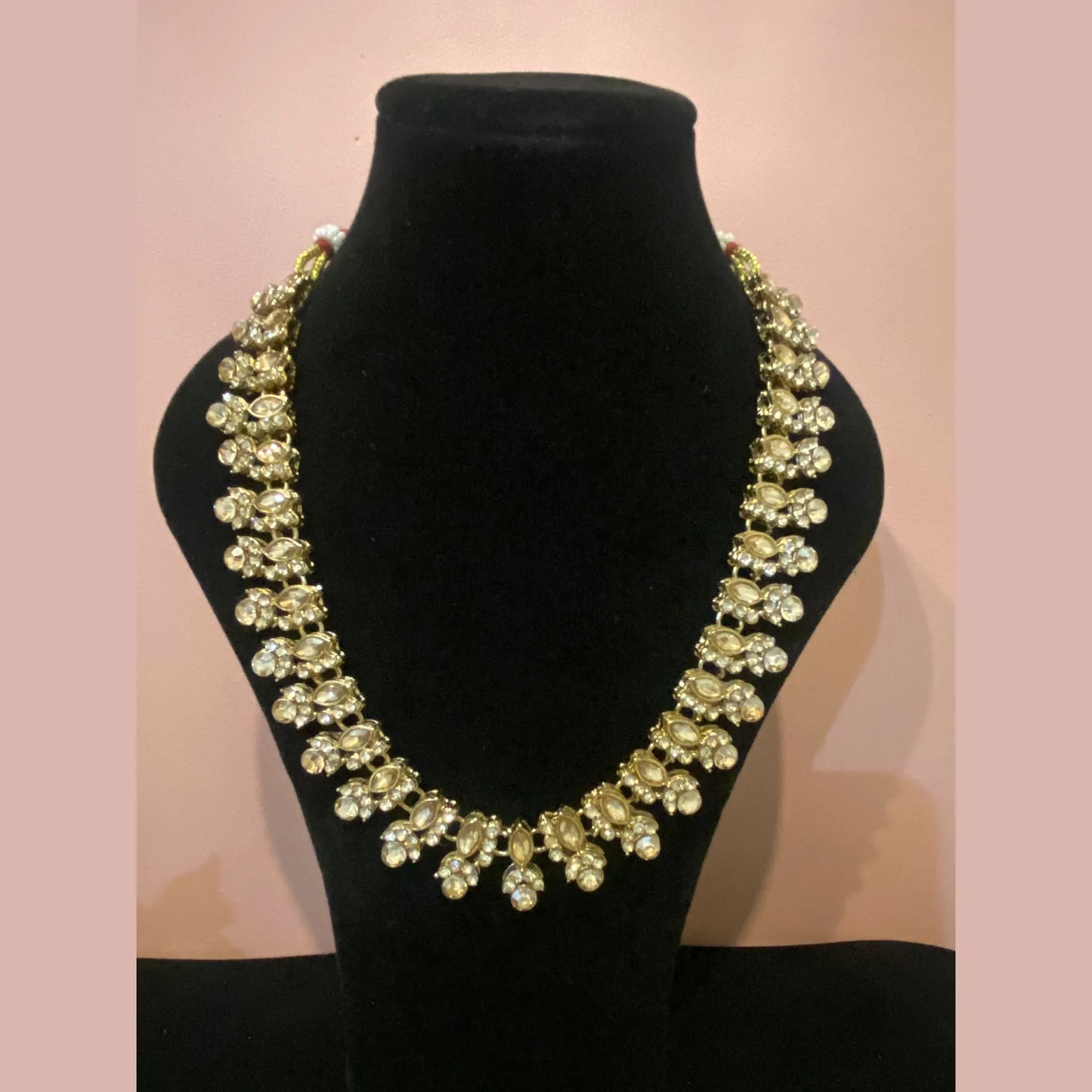 Gold stone chain with earrings and maang tikka