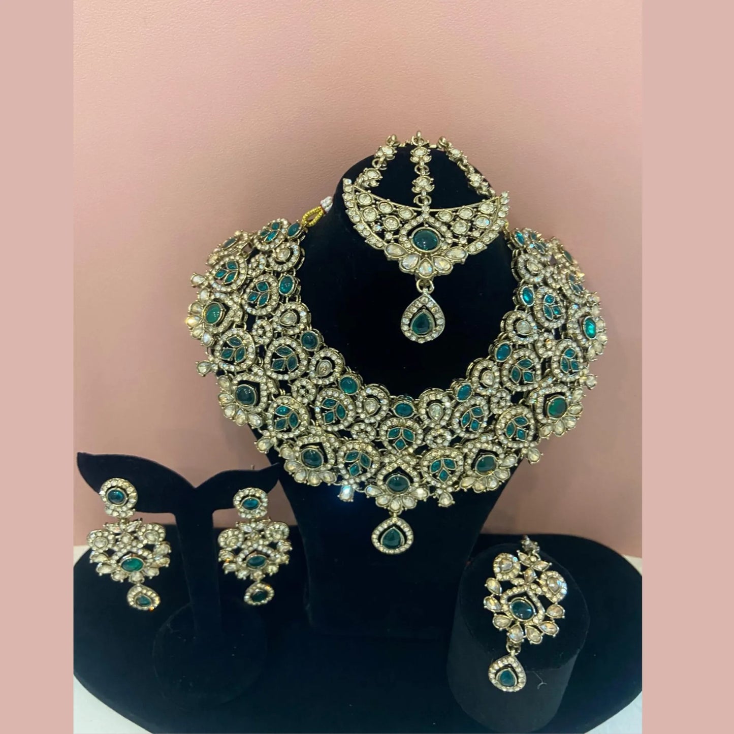Green emeralds bridal set