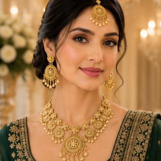 Golden Royal Sunburst Filigree Necklace Set