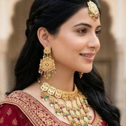 Golden Lace Filigree Statement Set