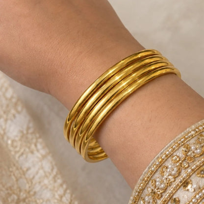 Classic Gold-Tone Plain Round Bangles Set – Minimalist Traditional Everyday Jewellery