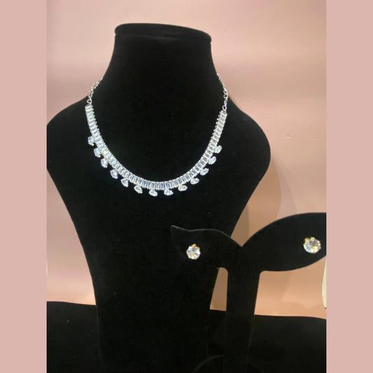 Classic Stone Necklace Set