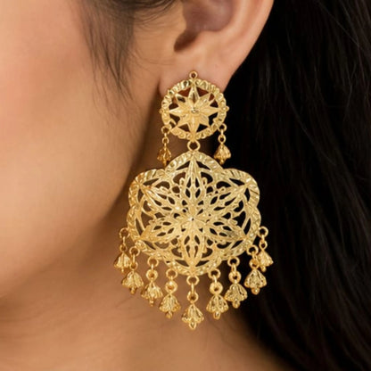 Traditional Gold-Tone Floral Necklace Set with Tikka