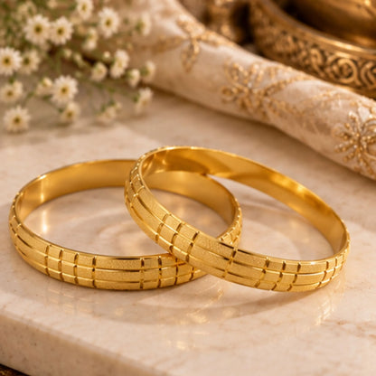 Gold-Tone Textured Grid Design Bangles Set – Elegant Geometric Traditional Indian Jewellery