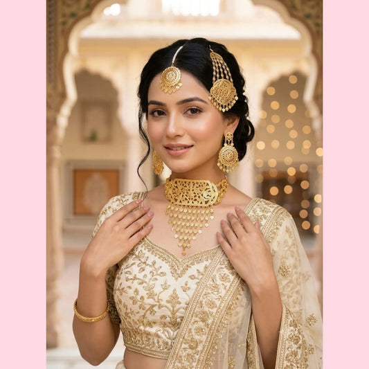 Traditional Gold-Tone Choker Set with Passa